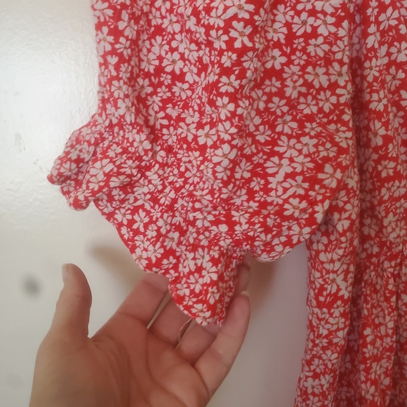 Vestique Miss Independent Red and White Floral Dress. - Picture 10 of 14